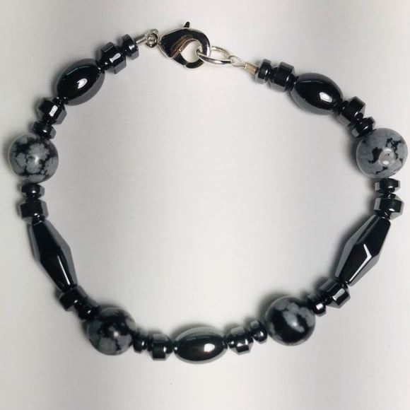 Beautiful handmade snowflake obsidian and hematite bracelet. - Picture 2 of 2